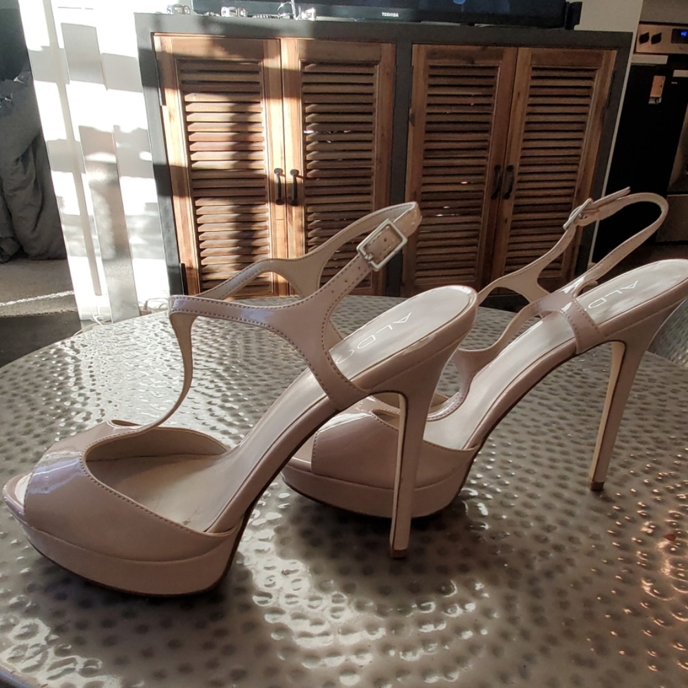 Nude Aldo ankle strap heels